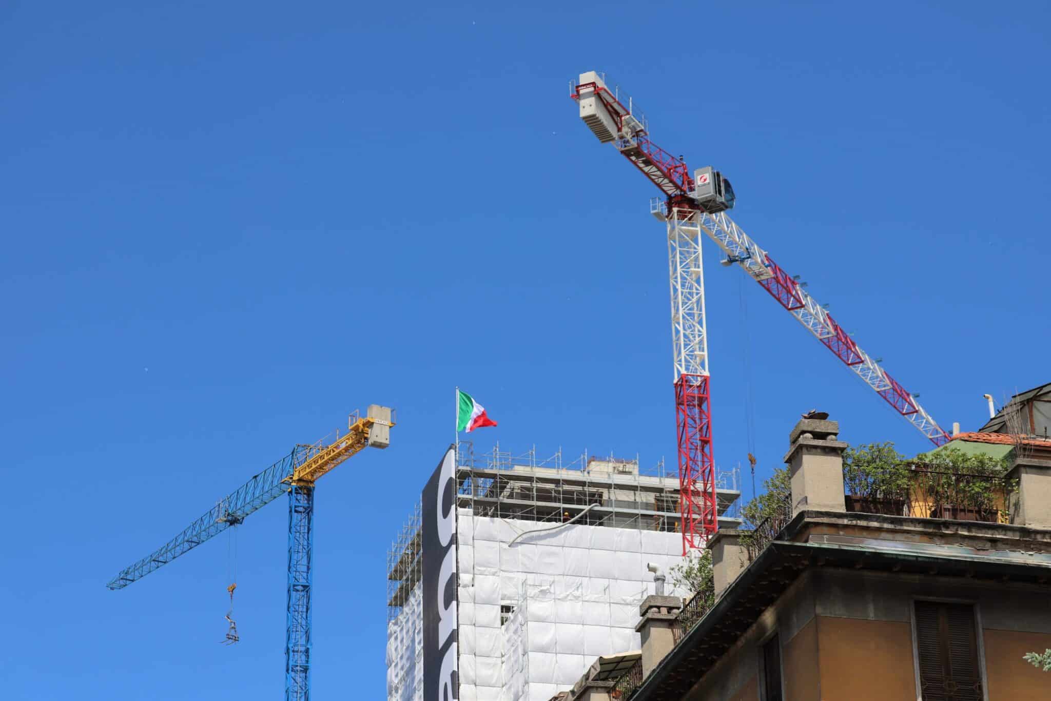 HeavyQuip Magazine: Assistedile Trusts in Raimondi Flat-Top Tower Cranes To Elevate Torre Milano Residential Development