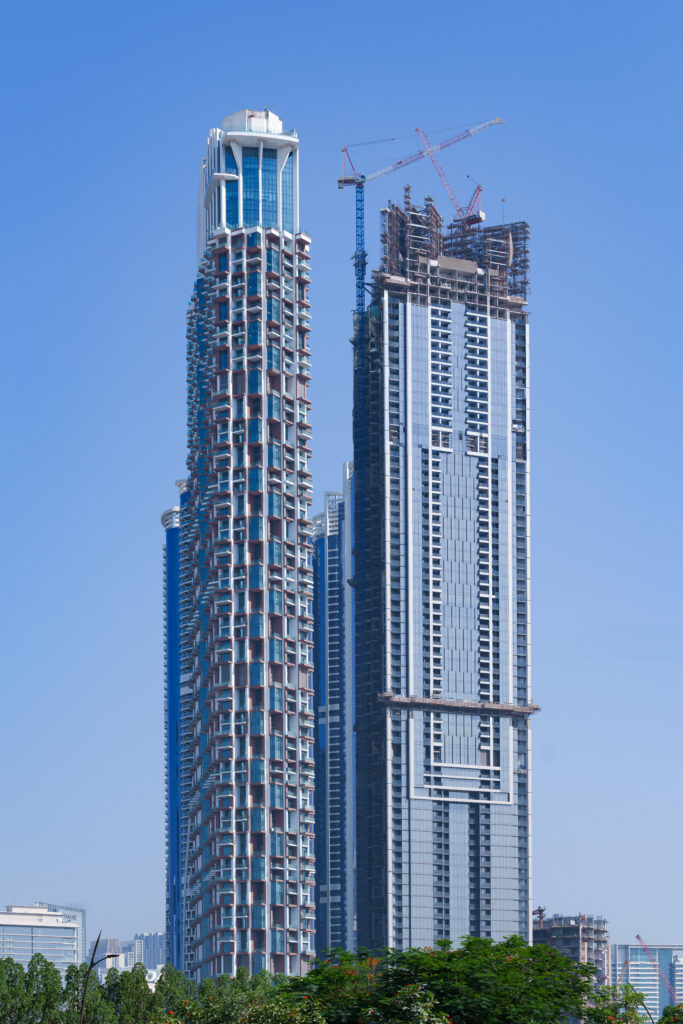Raimondi LR213 elevates Dubai’s skyline to new heights with highest climbed crane in the region