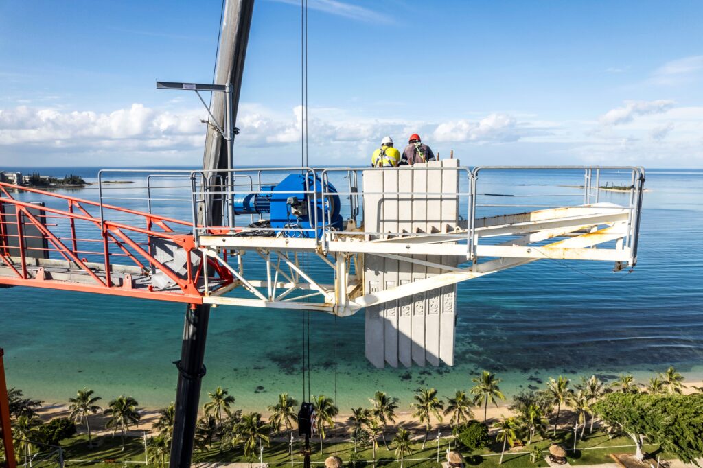 Two Raimondi MRT189 flat-top tower cranes are currently onsite for the construction of a premium residential development in Nouméa, the capital of New Caledonia.