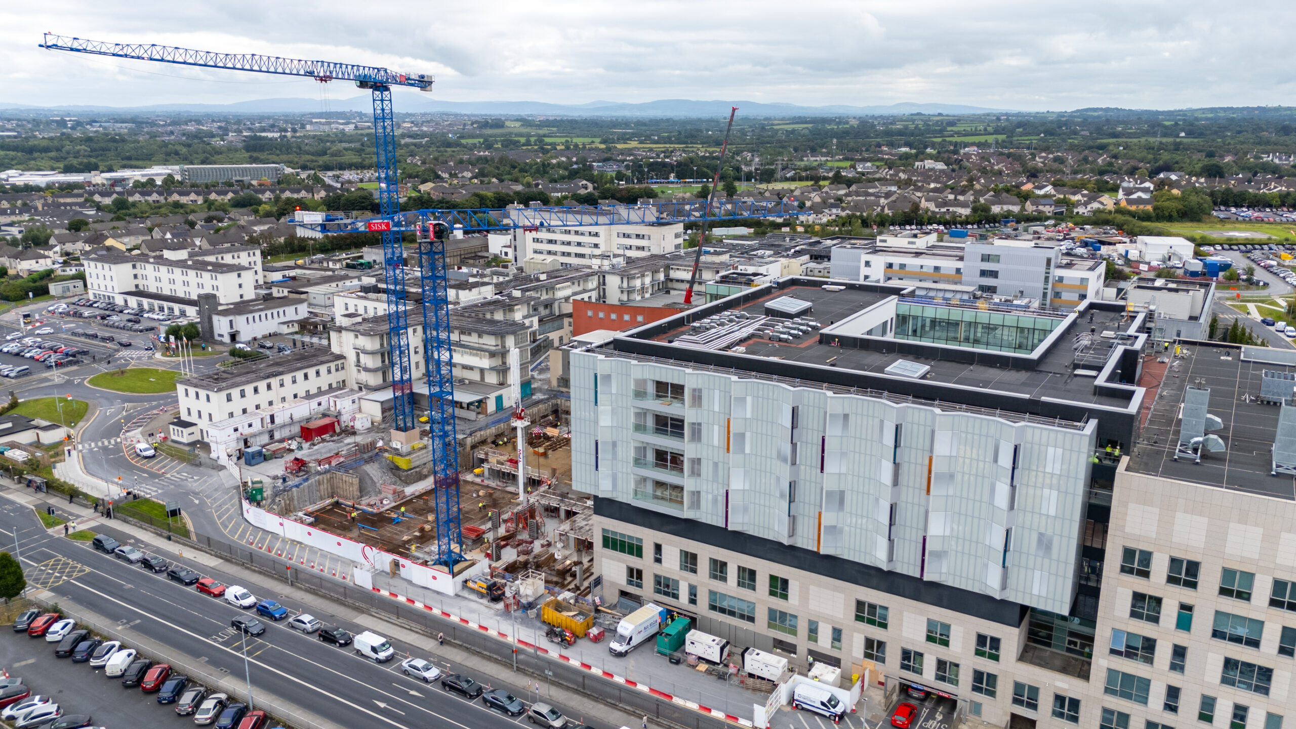 Two Raimondi flat-tops to support major healthcare expansion project in Ireland