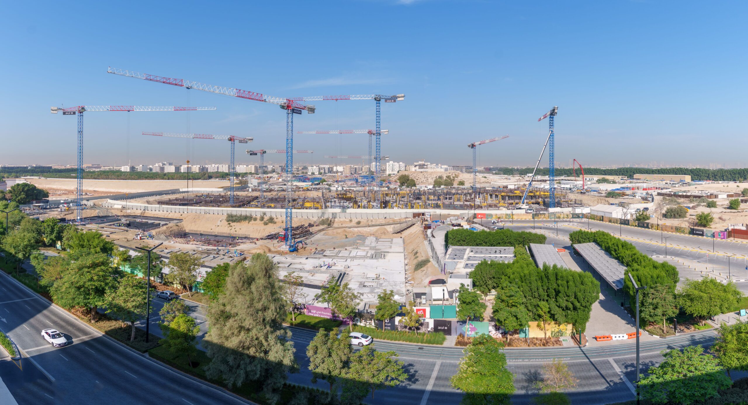 Raimondi Middle East marks leading market position with 100 cranes operating in UAE
