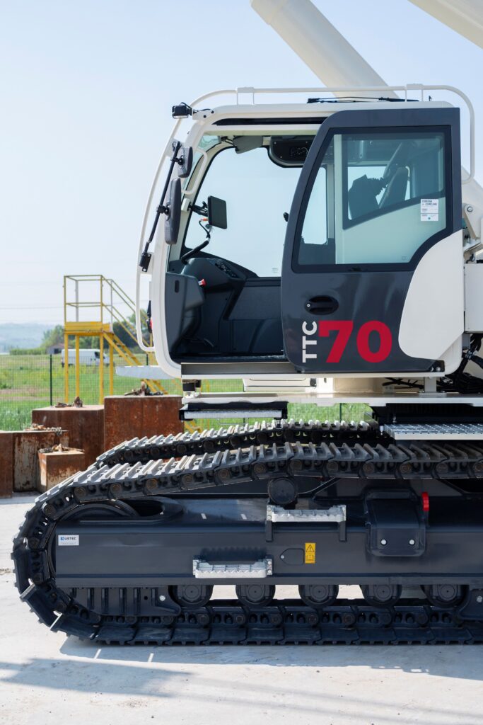  Raimondi to address market demand with the launch of its first telecrawler crane line engineered by Terex Rough Terrain Cranes