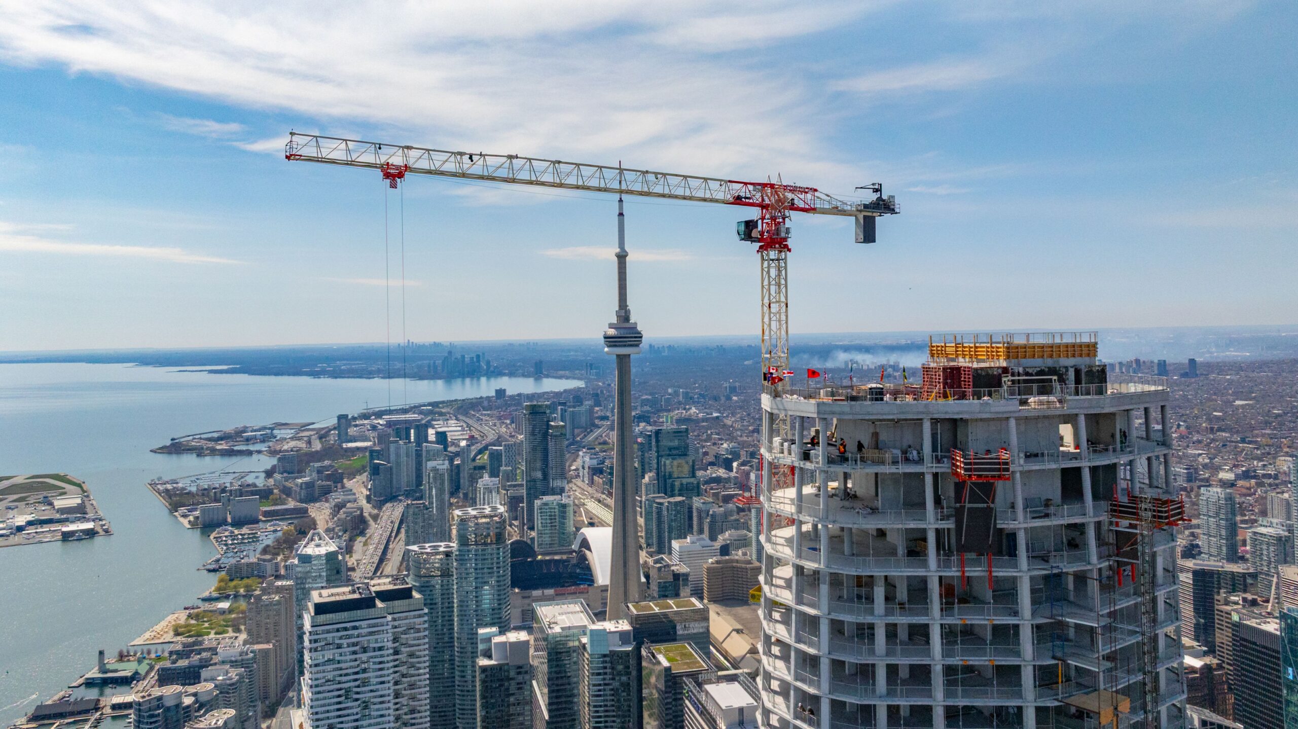 Terex CTT 472 flat-top drives construction of Canada’s tallest residential skyscraper